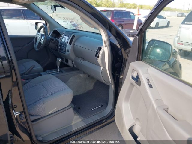 1N6DD0ER0HN772930 Nissan Frontier Sv V6