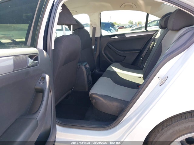 3VW2B7AJ9HM302590 Volkswagen Jetta 1.4t S