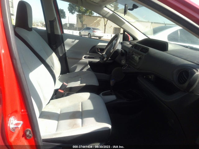 Toyota Prius C One/three/two/four 2014 JTDKDTB39E1074136 Image 6