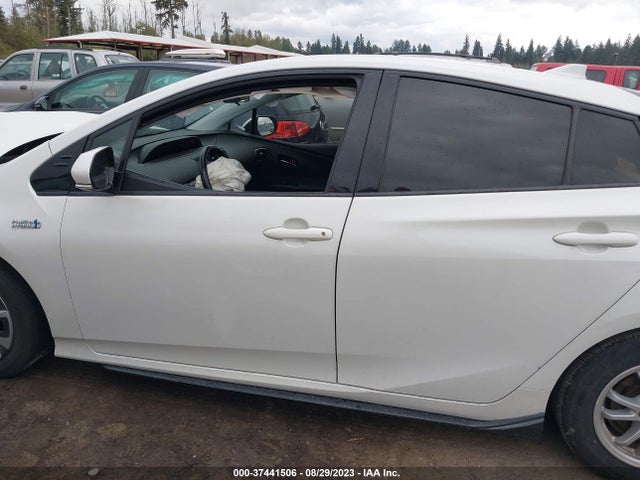 Toyota Prius Prime Plus/premium/advanced 2017 JTDKARFP8H3047768 Image 6