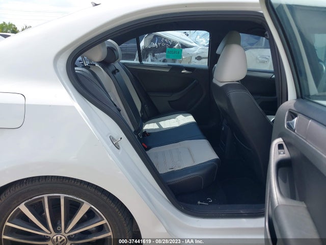3VWB17AJ0GM306318 Volkswagen Jetta Sedan 1.8t Sport