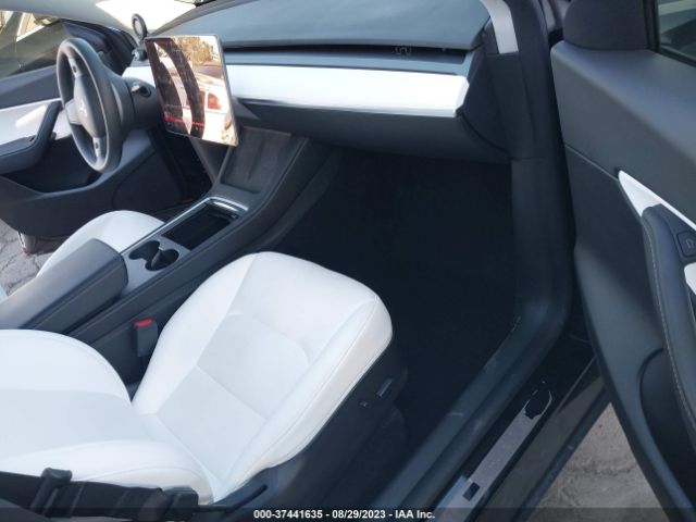 7SAYGDEF0NF387888 Tesla Model Y Performance