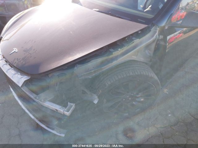 7SAYGDEF0NF387888 Tesla Model Y Performance
