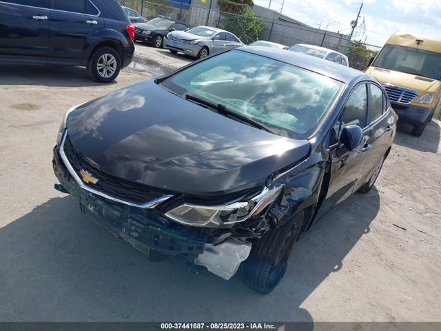 Chevrolet CRUZE LS 2017 1G1BC55MXH7134720 Image 2