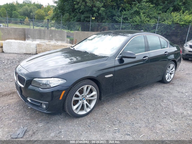BMW 2014 2014 WBAFV3C59ED685102 Image 2