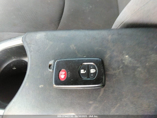 Toyota Prius Four/five/three/one/two 2014 JTDKN3DUXE1776629 Image 3
