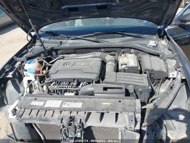 1VWDT7A31HC064596 Volkswagen Passat R-line W/comfort Pkg