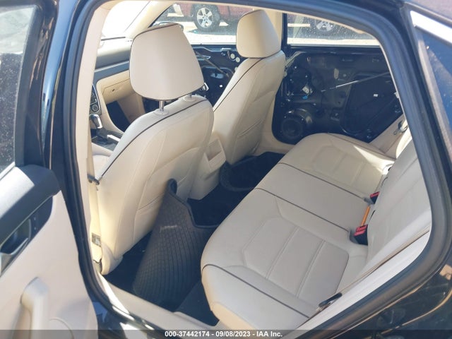 1VWDT7A31HC064596 Volkswagen Passat R-line W/comfort Pkg