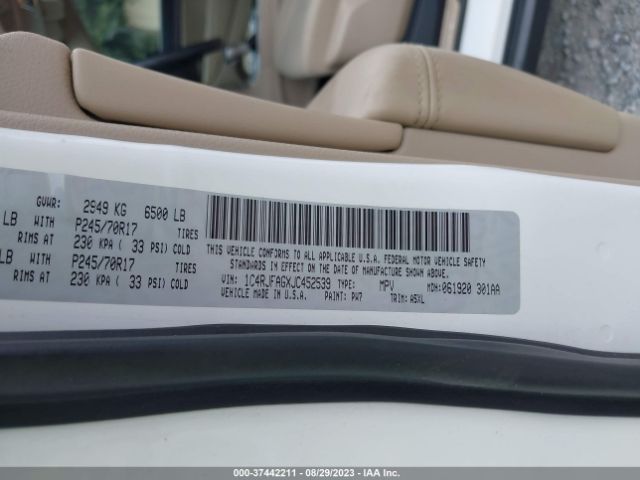 1C4RJFAGXJC452539 Jeep Grand Cherokee Laredo