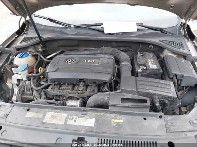 1VWAT7A36FC085900 Volkswagen Passat 1.8t Limited Edition