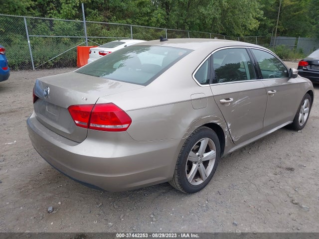 1VWAT7A36FC085900 Volkswagen Passat 1.8t Limited Edition