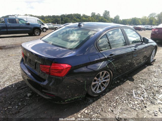 WBA8E5G31HNU45229 BMW 3 Series 320i Xdrive