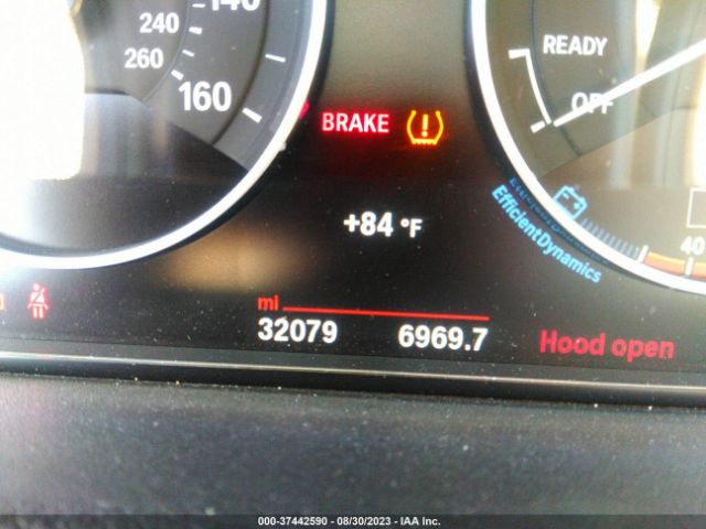 WBA8E5G31HNU45229 BMW 3 Series 320i Xdrive