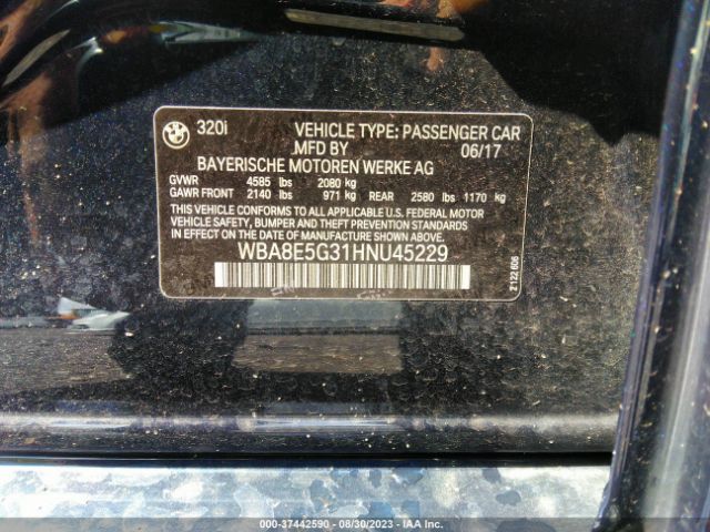 WBA8E5G31HNU45229 BMW 3 Series 320i Xdrive
