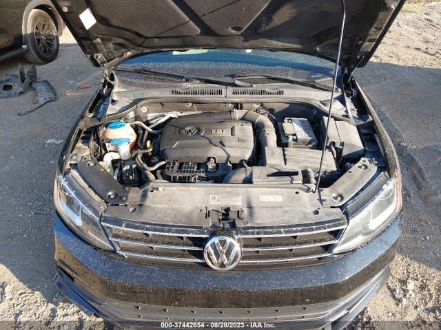 3VWB17AJ8GM244988 Volkswagen Jetta Sedan 1.8t Sport