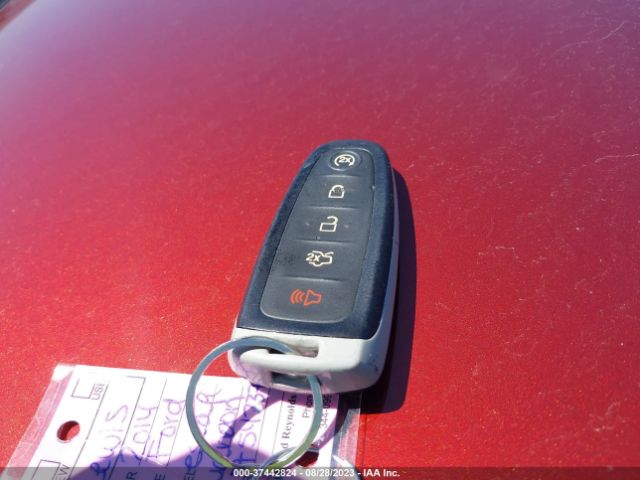 1FMCU9J9XEUA60754 Ford Escape Titanium