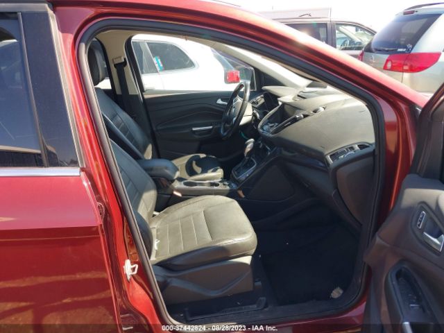 1FMCU9J9XEUA60754 Ford Escape Titanium