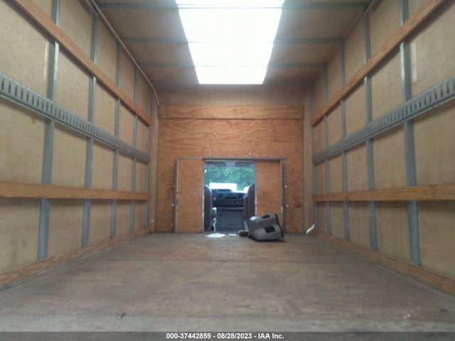 2021 Ford E-Series, VIN: 1FDWE3FN5MDC03749