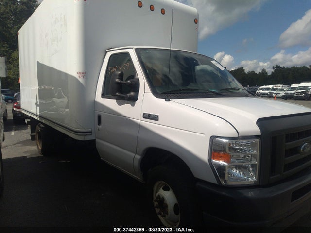 2021 Ford E-Series, VIN: 1FDWE3FN5MDC03749