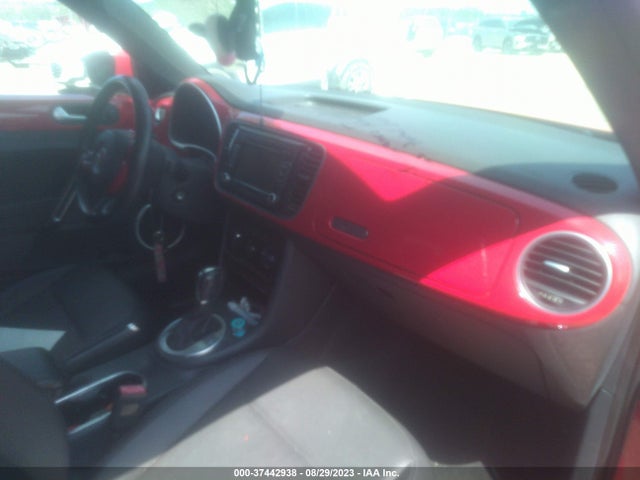 3VWJ07AT0EM661728 Volkswagen Beetle Coupe 1.8t