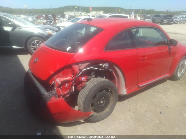 3VWJ07AT0EM661728 Volkswagen Beetle Coupe 1.8t