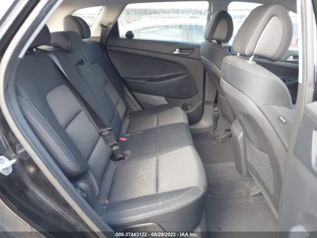 KM8J33A28GU099498 Hyundai Tucson Sport