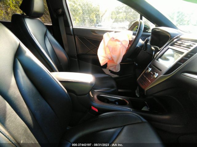5LMCJ1D94KUL09693 Lincoln Mkc Standard