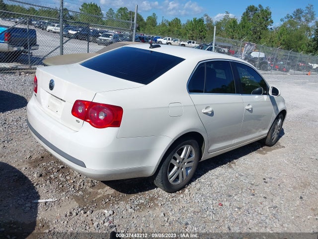2006 VOLKSWAGEN JETTA SEDAN 1.9L TDI VIN: 3VWDT81KX6M810374