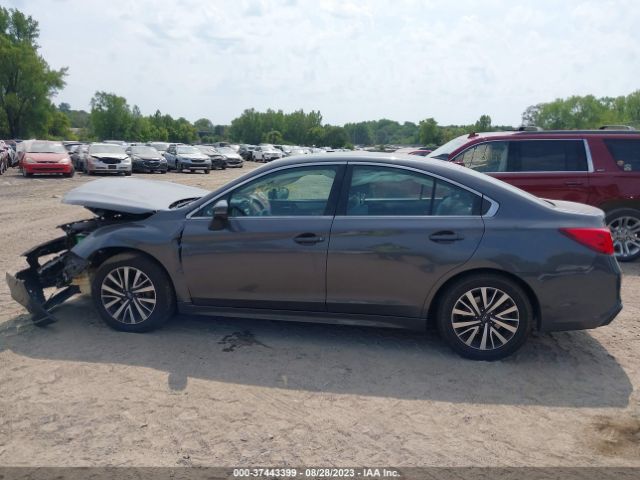 4S3BNAF60J3019689 Subaru Legacy Premium