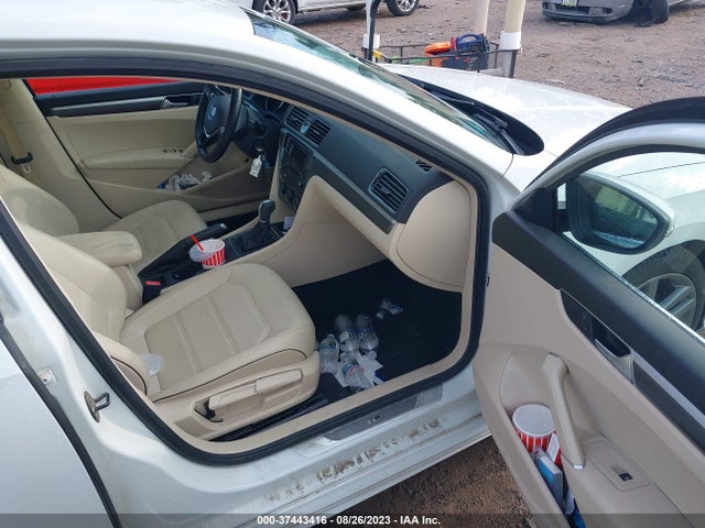 1VWAS7A3XGC067694 Volkswagen Passat 1.8t R-line W/comfort Pkg