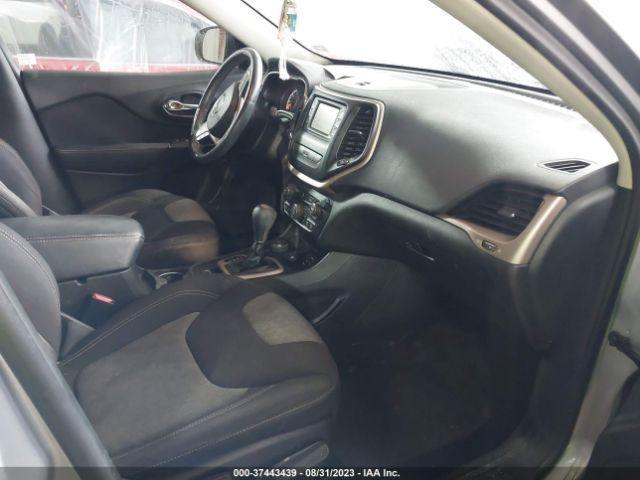 1C4PJMAB4EW311504 Jeep Cherokee Sport