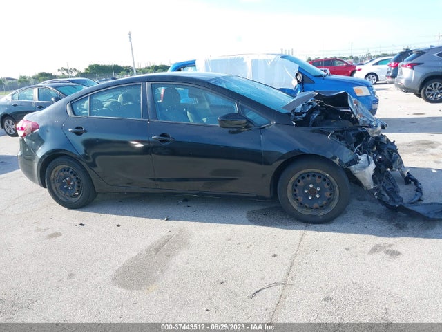 KIA FORTE LX 2016 KNAFK4A6XG5518044 Image 13