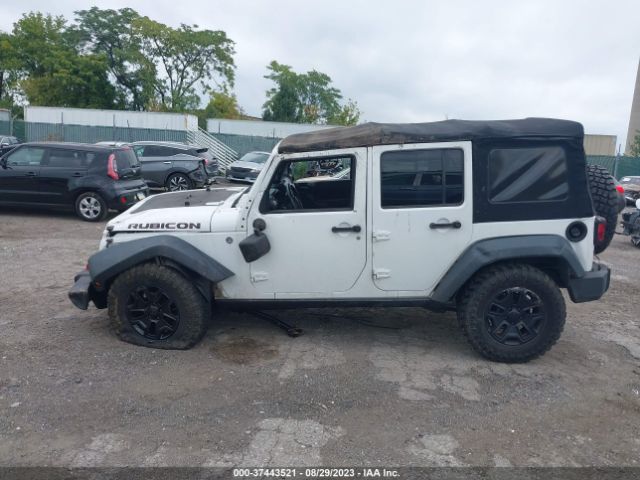 1C4BJWDG4EL207044 Jeep Wrangler Unlimited Sport