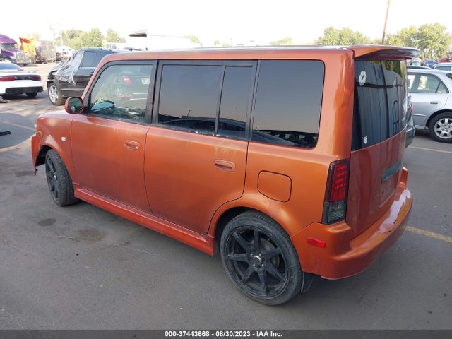 2004 SCION XB VIN: JTLKT324X40160141