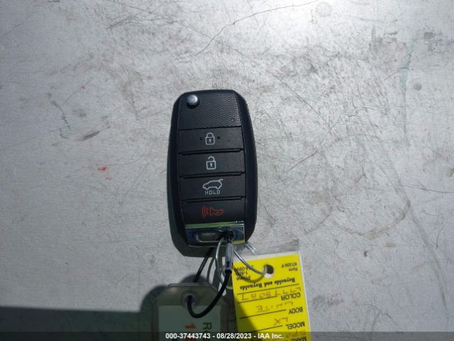 KNDPMCAC1L7778087 KIA Sportage Lx