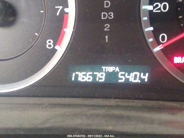 2011 HONDA ACCORD SDN EX-L VIN: 1HGCP2F86BA104766