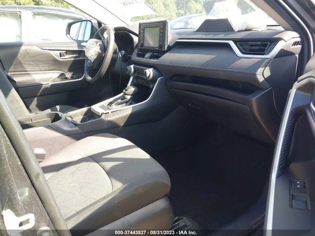 2020 TOYOTA RAV4 XLE VIN: 2T3P1RFVXLC128332