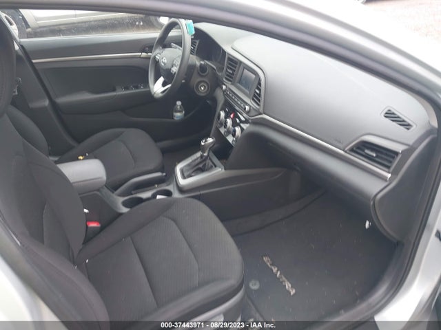 Hyundai ELANTRA SE 2019 5NPD74LF5KH442623 Image 11