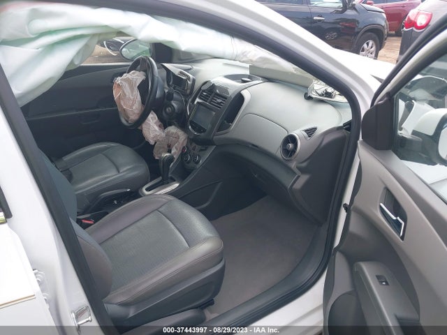 Chevrolet SONIC LTZ 2015 1G1JE6SB5F4124959 Image 5