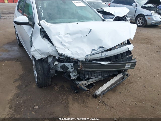 Chevrolet SONIC LTZ 2015 1G1JE6SB5F4124959 Image 6