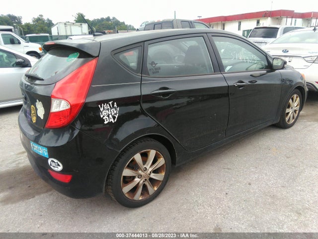 2014 HYUNDAI ACCENT SE VIN: KMHCU5AE7EU183501