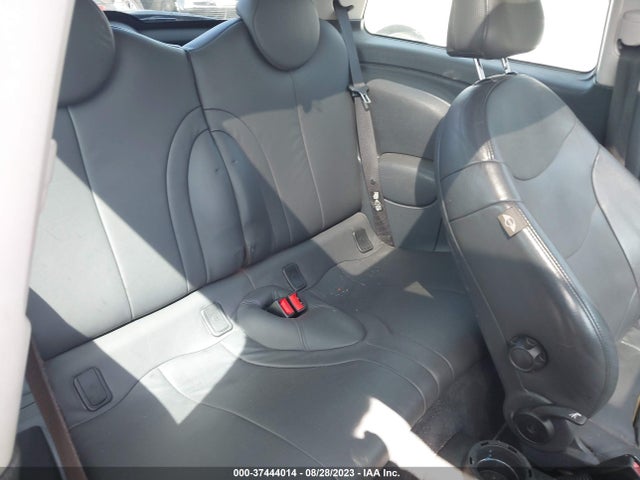 2005 MINI COOPER HARDTOP S VIN: WMWRE33595TG95862