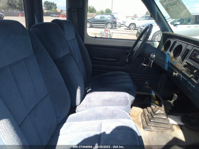 1987 FORD RANGER SUPER CAB VIN: 1FTCR15T3HPA60174