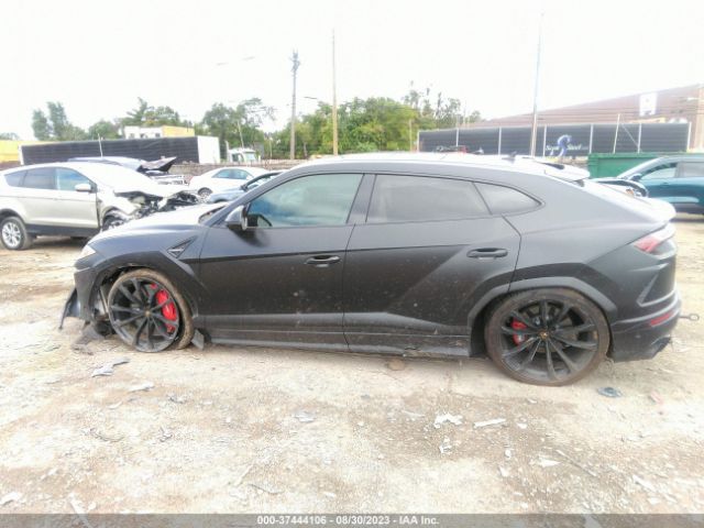 ZPBUA1ZL0MLA12647 Lamborghini Urus Pearl Capsule/graphite Capsule
