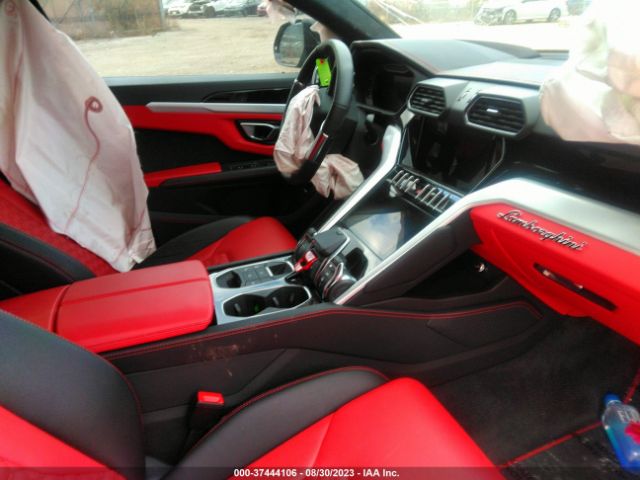 ZPBUA1ZL0MLA12647 Lamborghini Urus Pearl Capsule/graphite Capsule