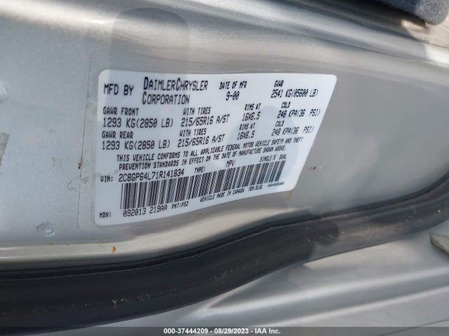 2001 CHRYSLER TOWN & COUNTRY LIMITED VIN: 2C8GP64L71R141834