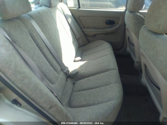 2002 HYUNDAI ELANTRA GLS VIN: KMHDN45D92U262693