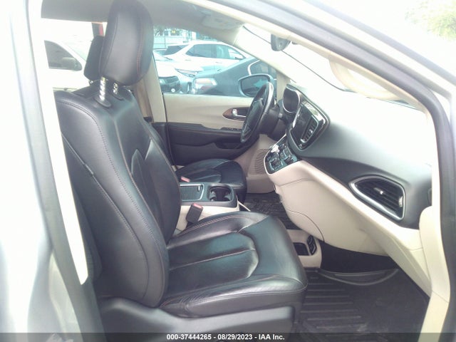 2C4RC1EG4HR713124 Chrysler Pacifica Touring-l Plus