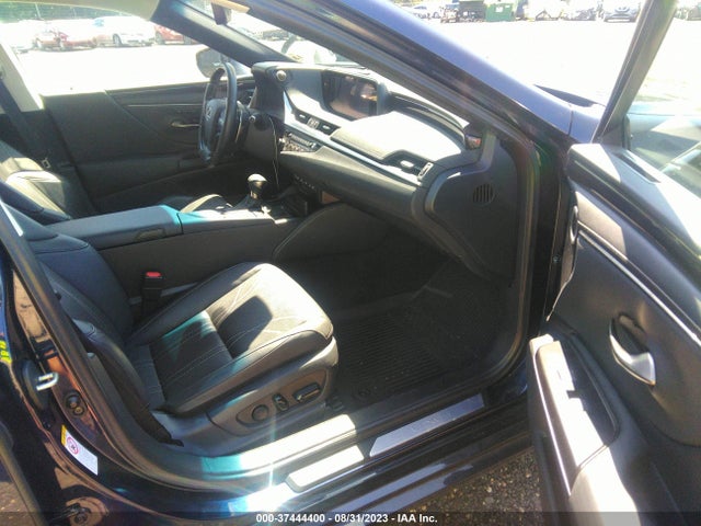 58AB21B1XKU001705 Lexus Es Es 300h