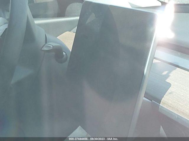7SAYGDEF3NF396598 Tesla Model Y Performance